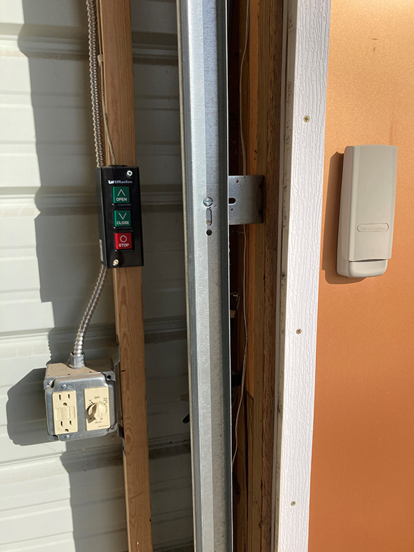 open close storage unit lock harrisburg sd